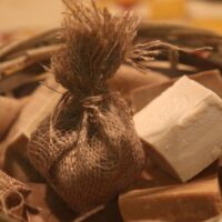 オリーブ石鹸とは？効果・使い方・選び方まで完全ガイド