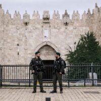 観光業から締め出されるパレスチナの若者たち